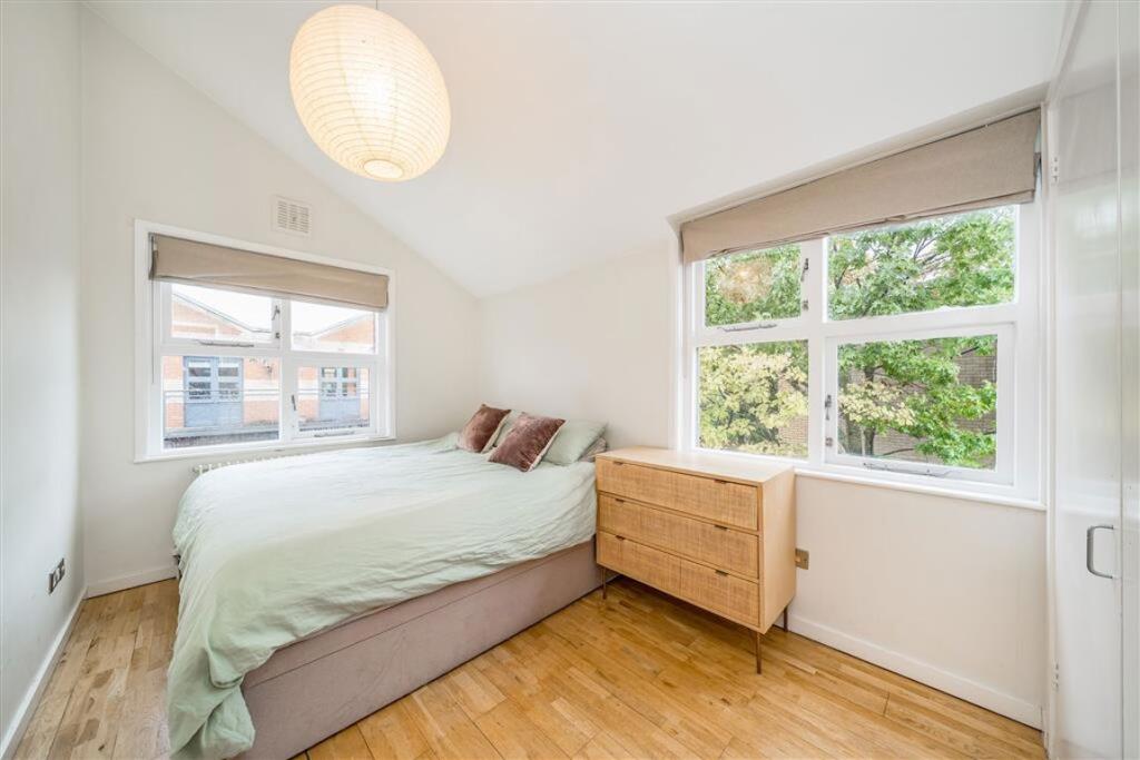 Apartment in London - View 4