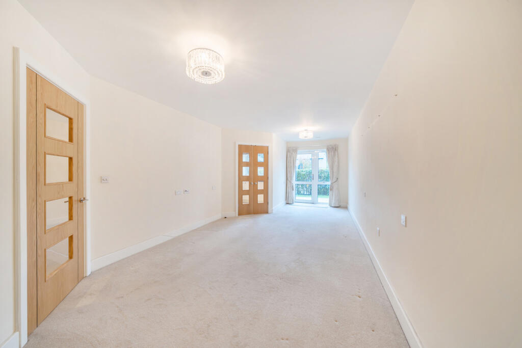 Josiah Drive, Ickenham, Uxbridge photo 2