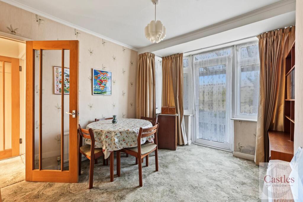 House in Enfield - View 3