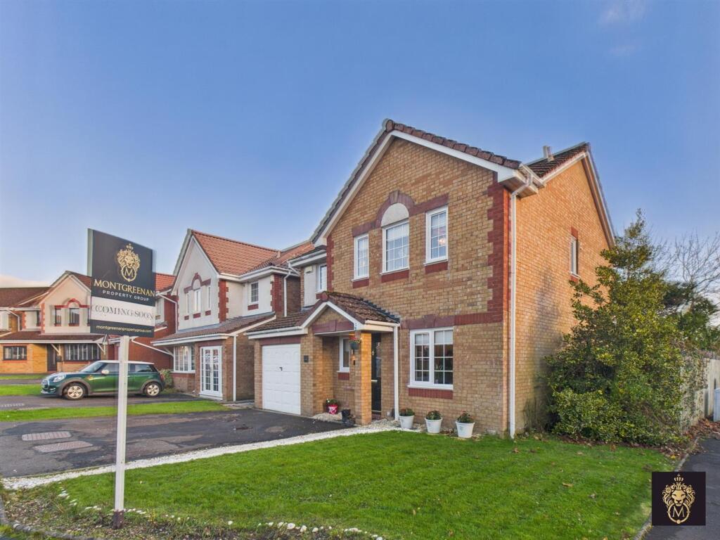 13, Darvel Avenue, The Paddocks - Southcraig photo 3