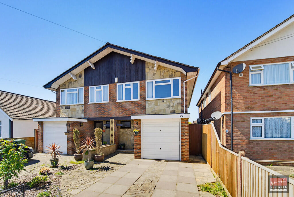 3-bed semi-detached on Pear Tree Road, Ashford, £580,000