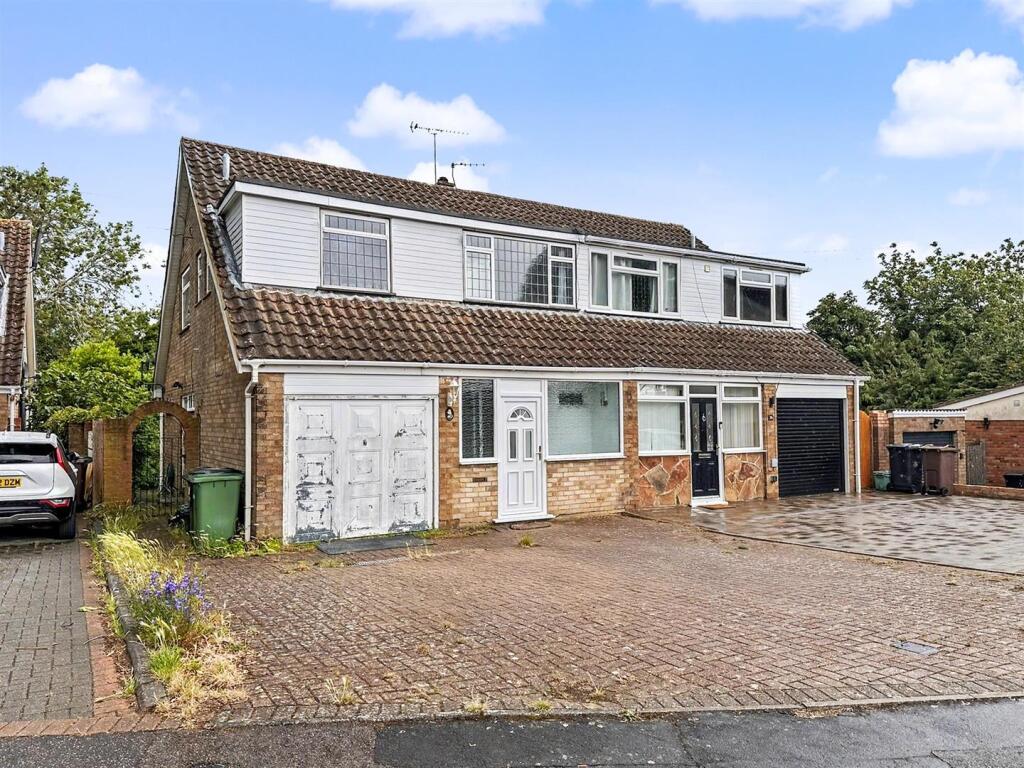 Main image of property: Windmill Avenue, St. Albans