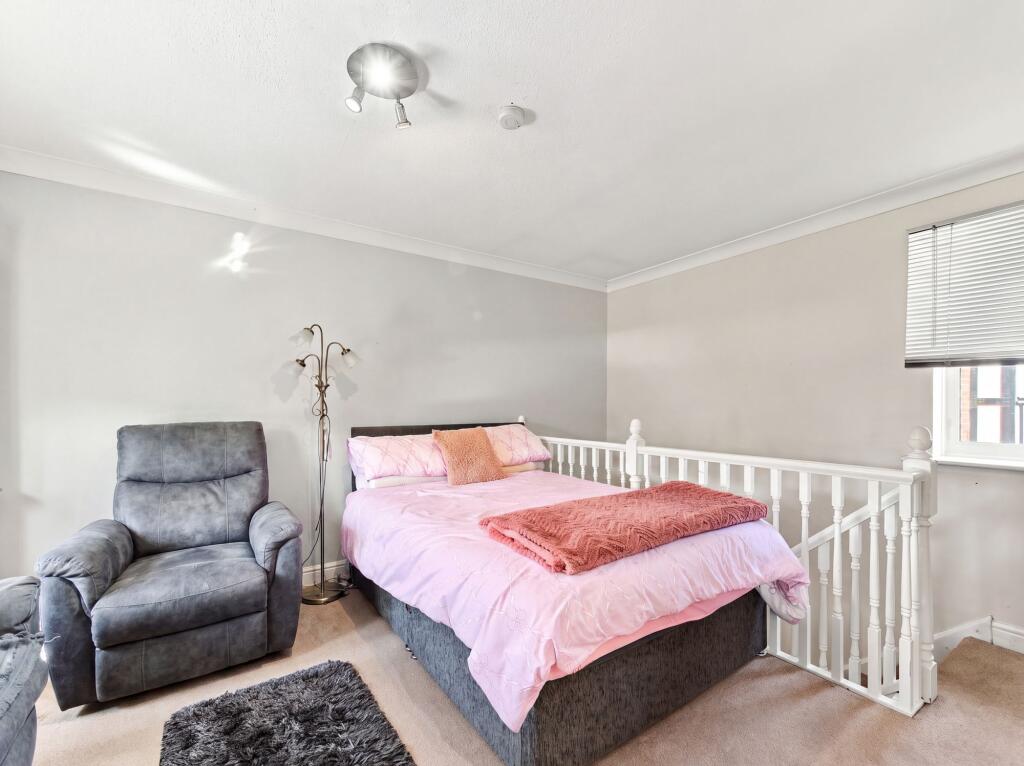 Apartment in Sheffield - View 2