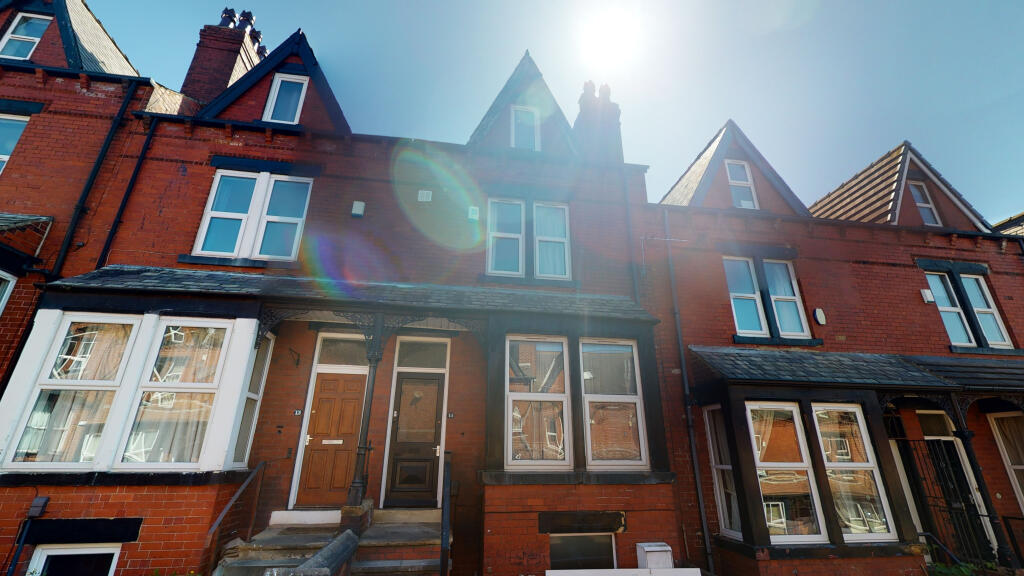 Upper Flat, Manor Drive, Headingley, Leeds