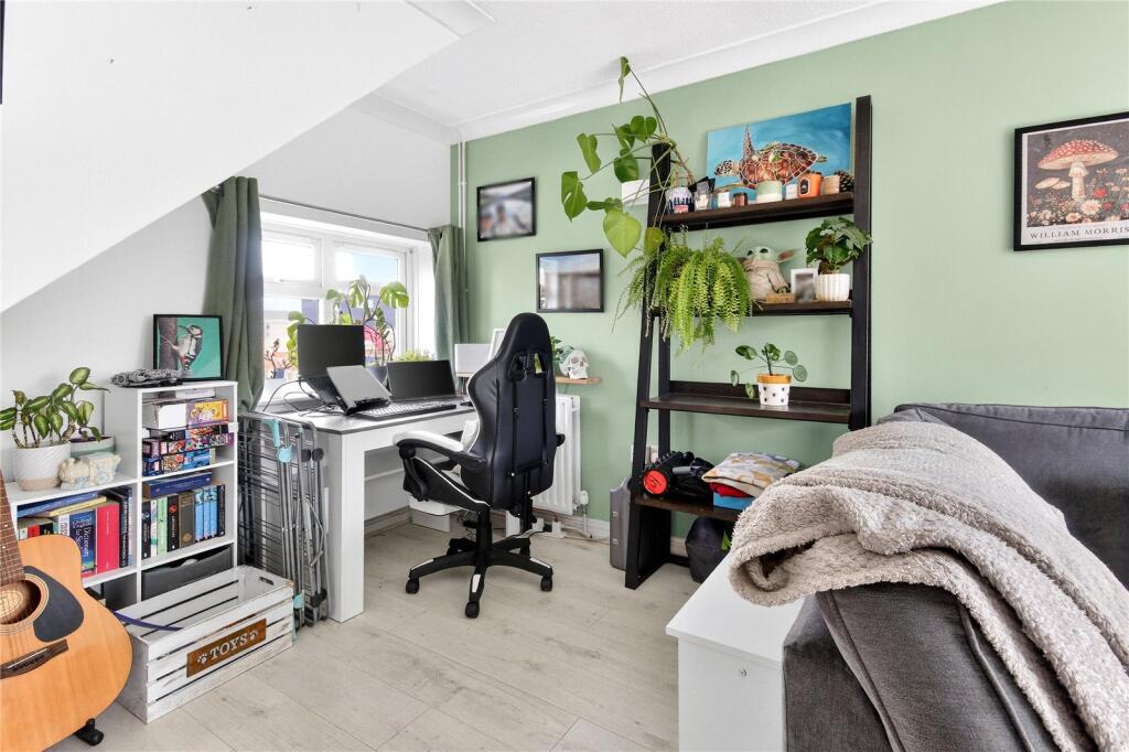 House in Bracknell - View 3