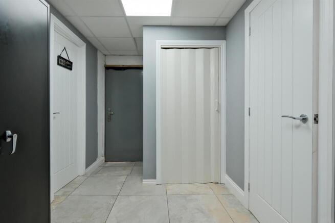 015-54 Main Street, Forth ML11 8BS.jpg