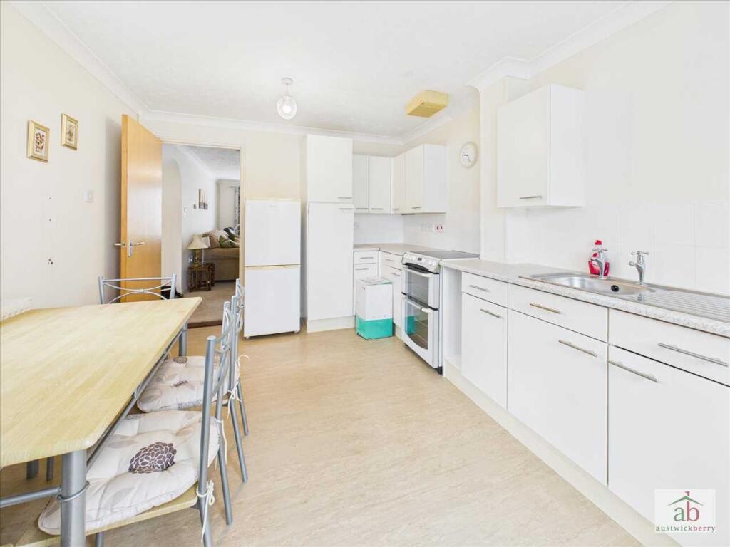 House in East Suffolk, Martlesham Heath, Martlesham - More