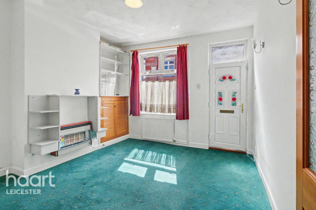 House in Leicester, Latimer - View 3