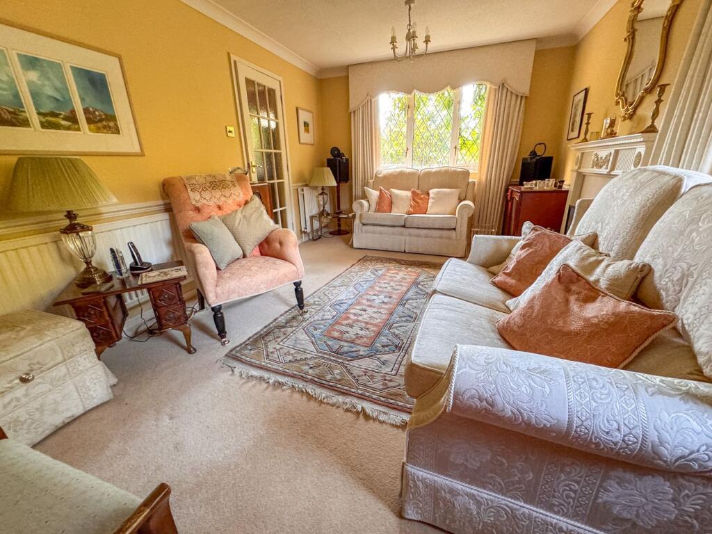 House in Bournemouth, Colehill - View 2