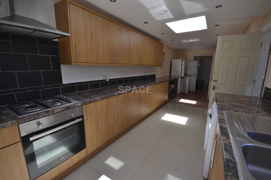Main image of property: Grange Avenue, Reading, Berkshire, RG6 1DL