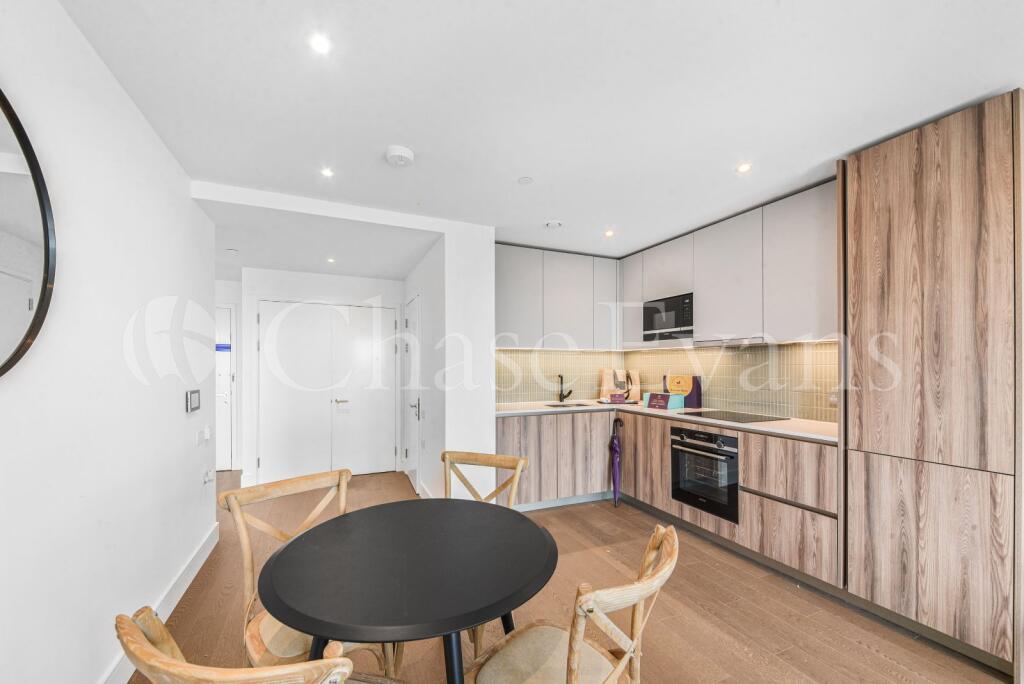 Apartment in London - View 5