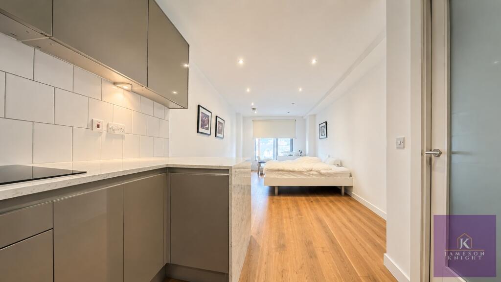 Apartment in London - View 2