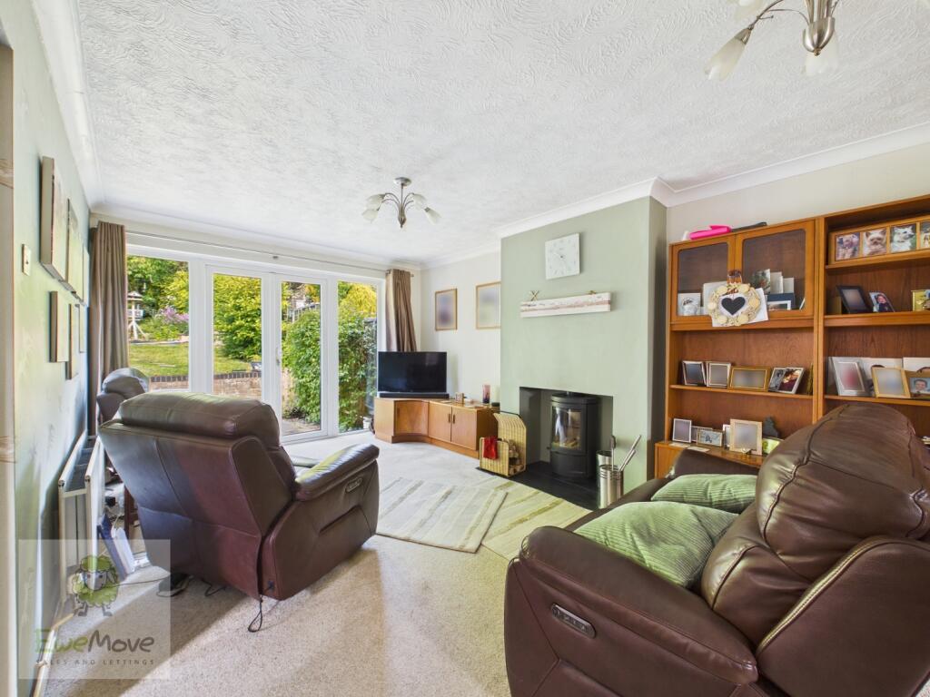Oak Drive, Higham, Rochester, ME3 7BD photo 4