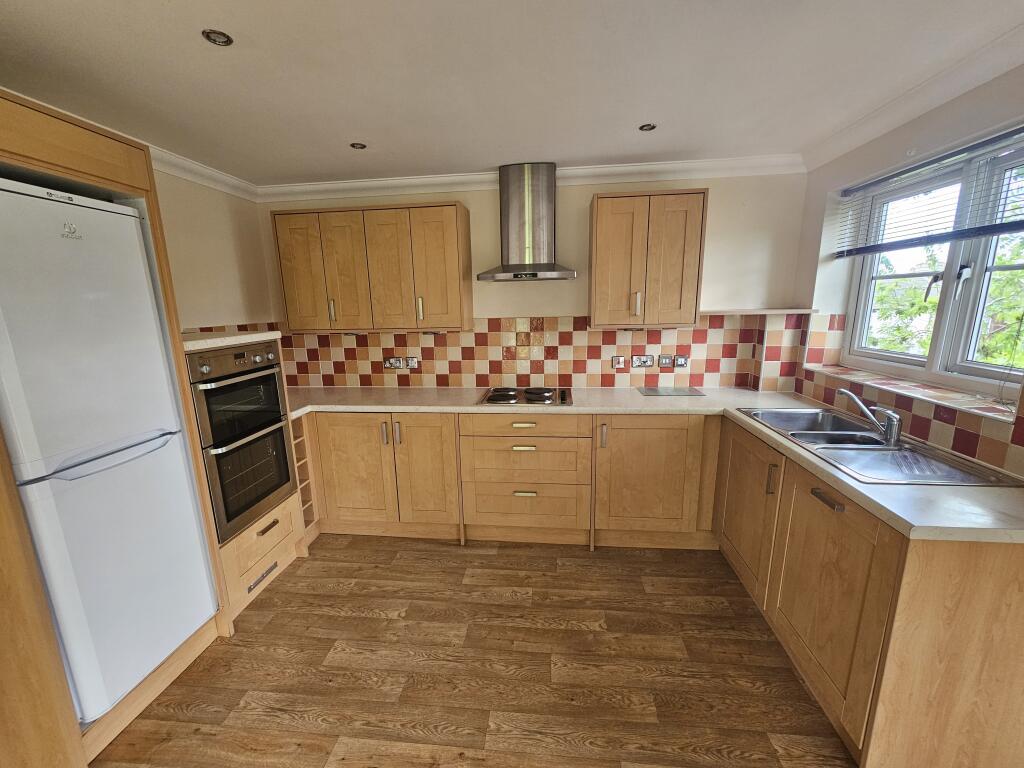 Main image of property: Park Street, AYLESBURY