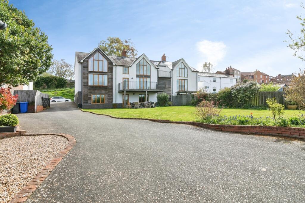 Main image of property: Puddingmoor, Beccles, Suffolk, NR34