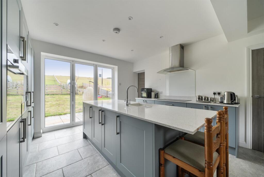 House in Taunton - View 5