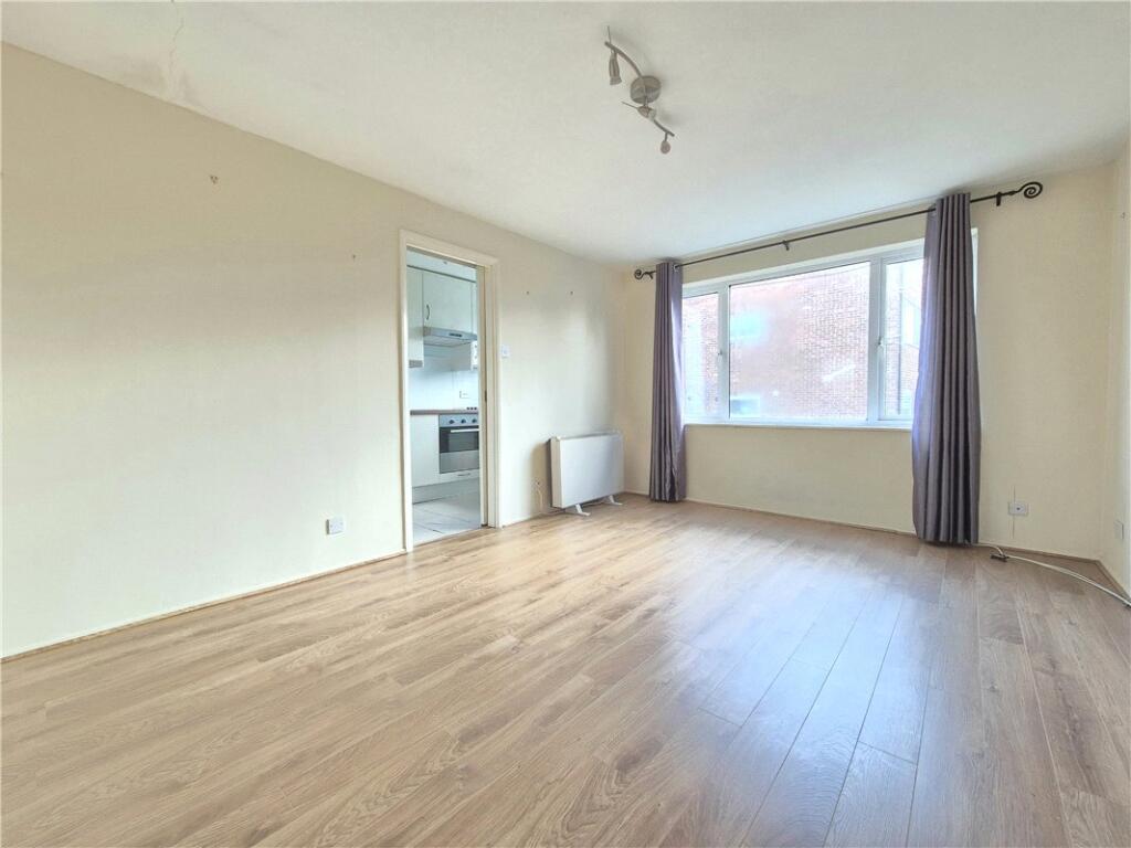 Apartment in London - View 5