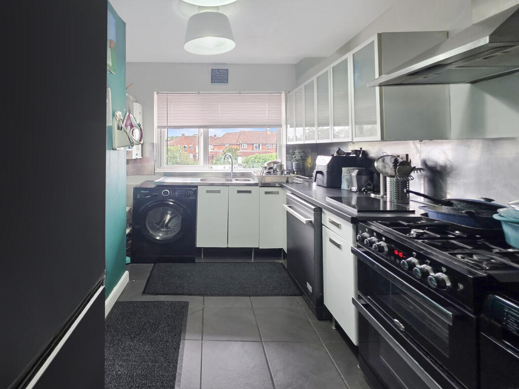 Apartment in London, Gould's Green - View 4