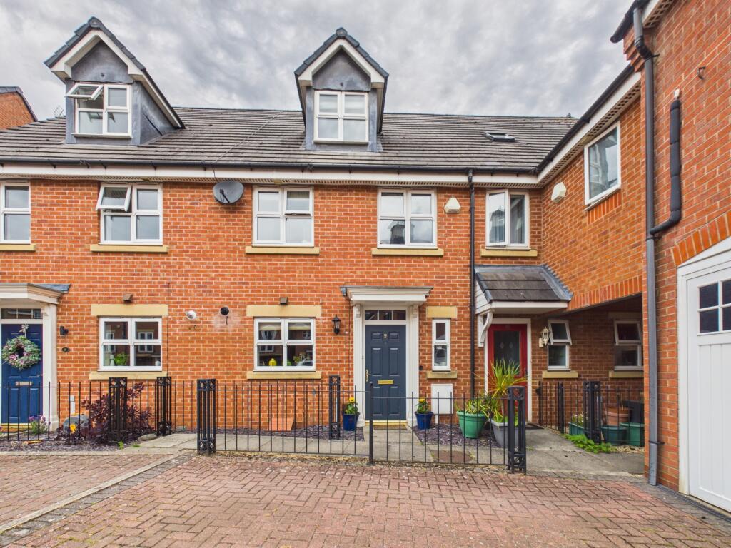 Main image of property: Fosse Close, Burbage, LE10