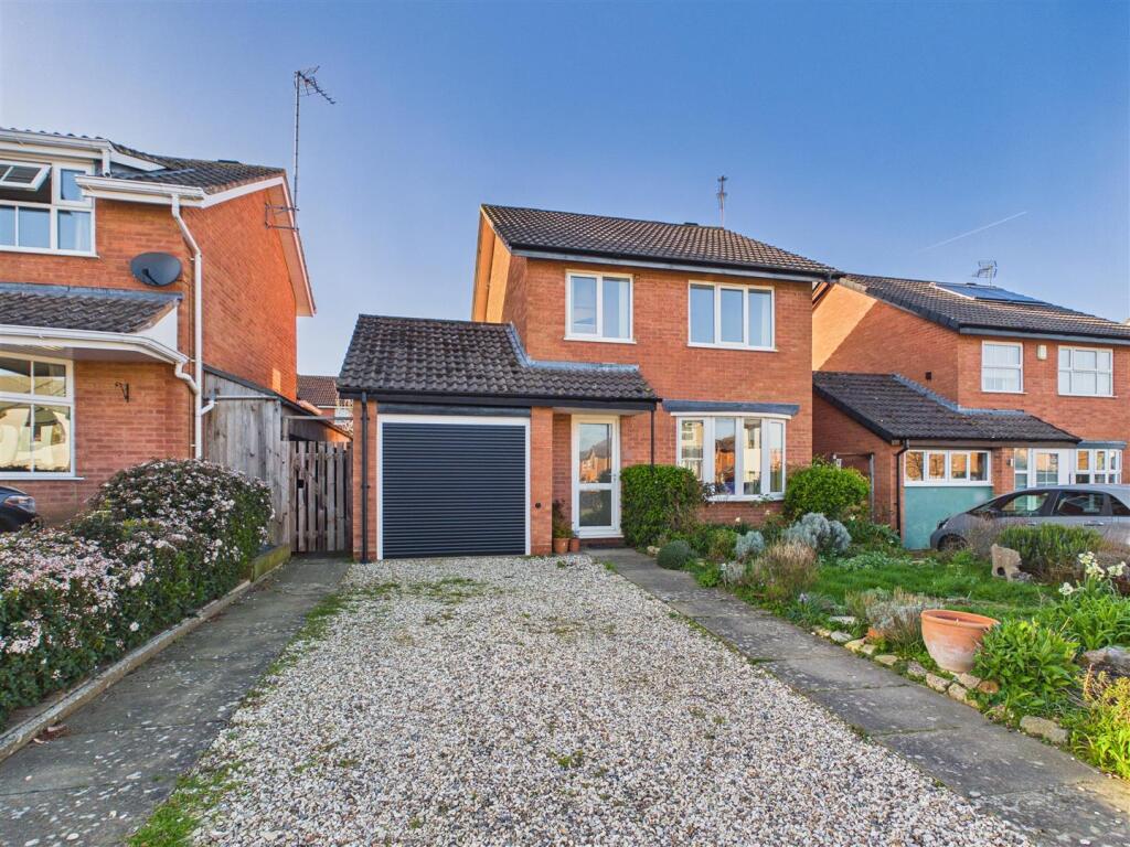 Main image of property: Parsons Close, Shipston-On-Stour