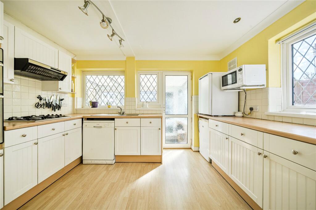 Hope Road, West End, Southampton, Hampshire, SO30 photo 4