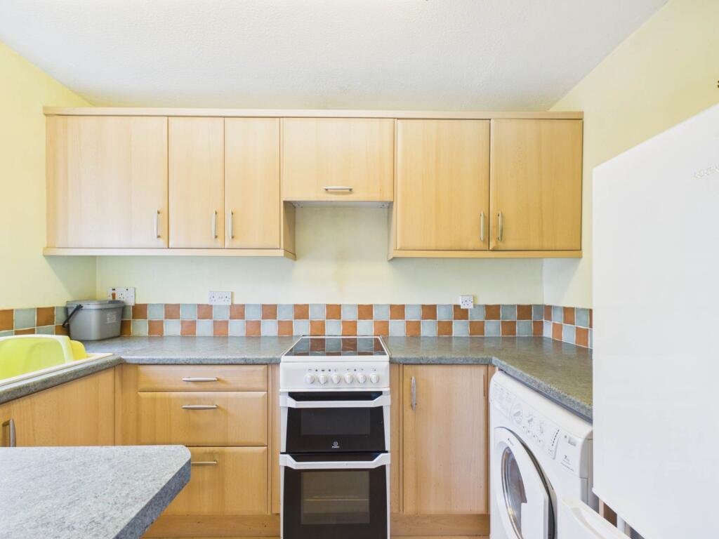 House in Hemel Hempstead, Haddenham - More