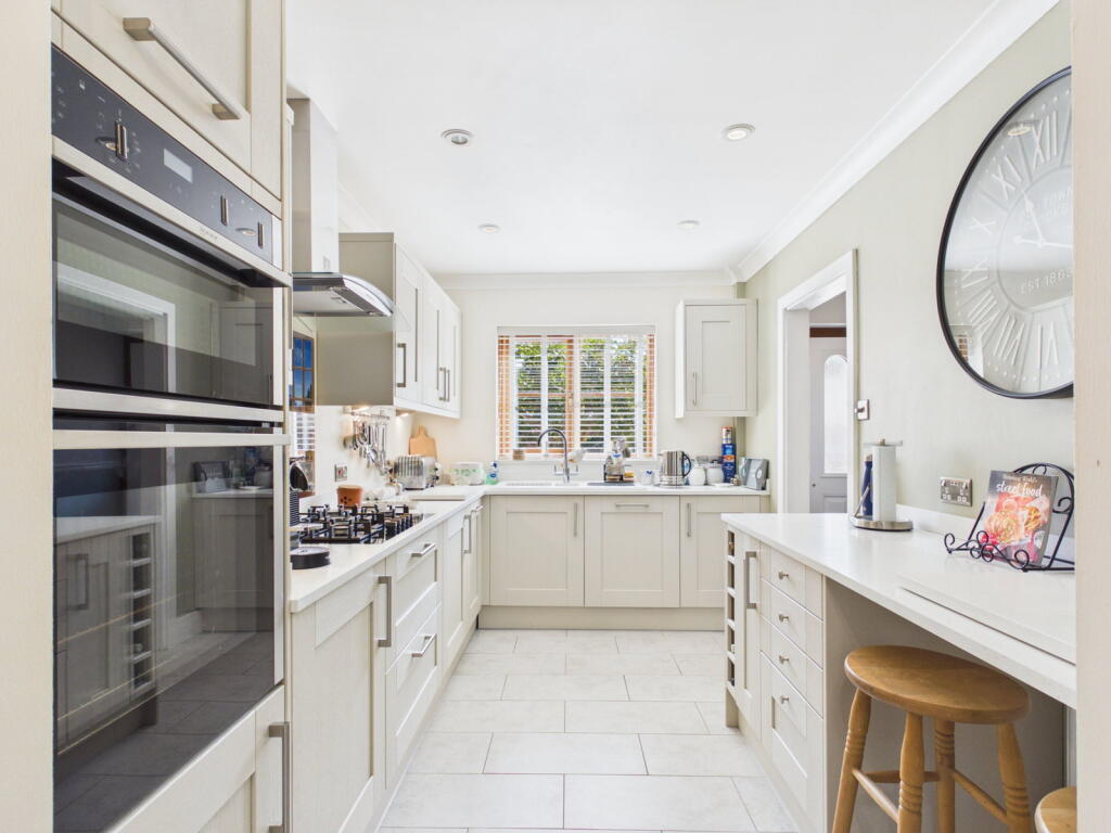 House in Tonbridge - View 4