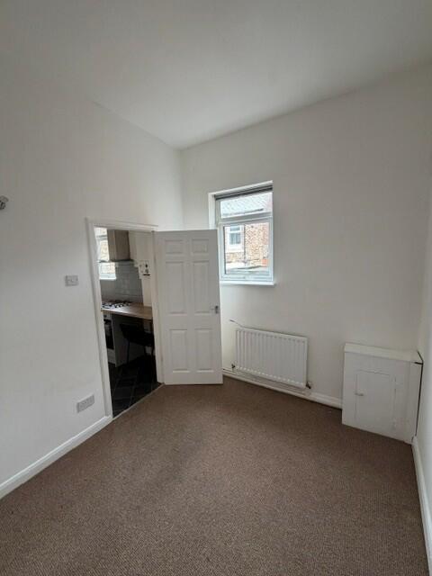 Apartment in North Tyneside, North East - View 5