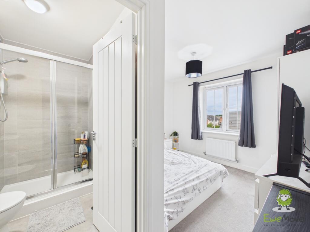 Apartment in Crewe - View 3