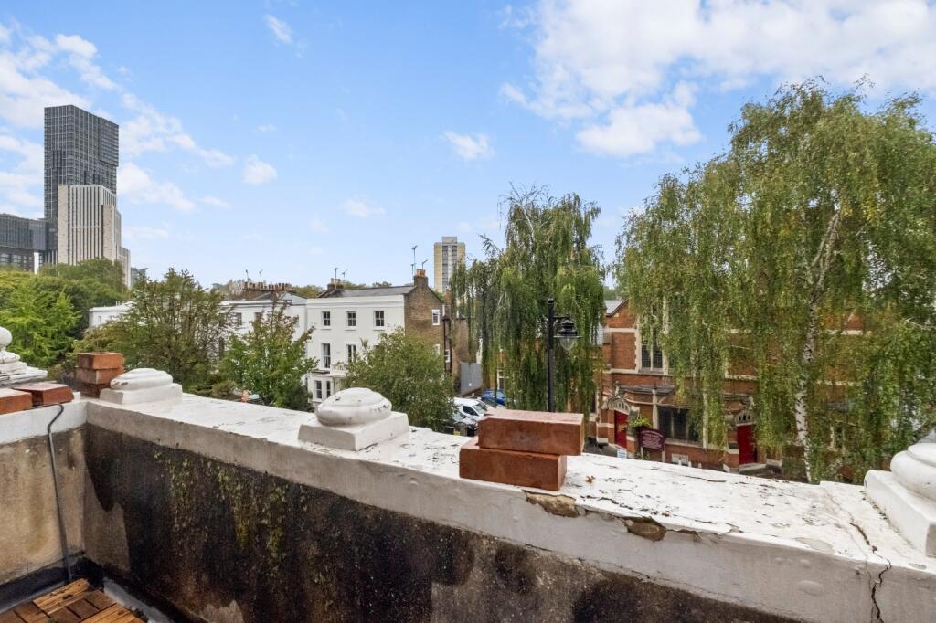 Apartment in London - View 5