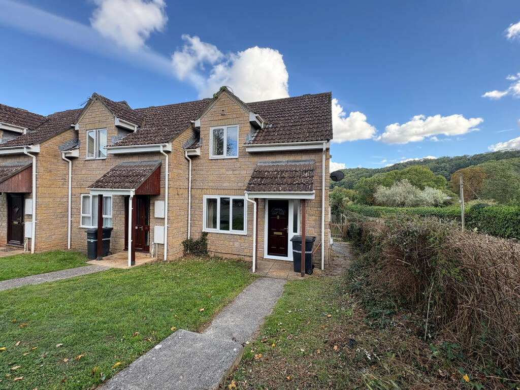 Main image of property: Stonehill, East Stoke, Stoke-Sub-Hamdon, Somerset, TA14 6RH