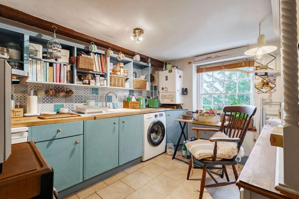 Apartment in Norwich - View 2