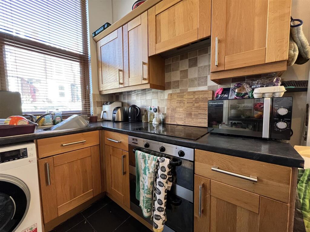 Highbury Terrace, Leeds photo 4
