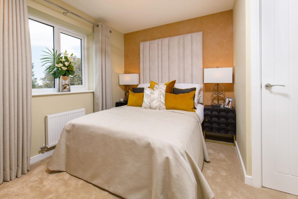 House in Bolton, Horwich - More