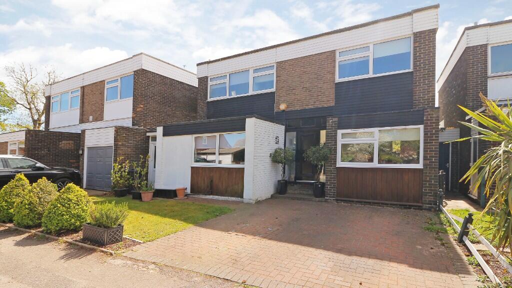 Main image of property: Oakley Road, Bromley, London, BR2