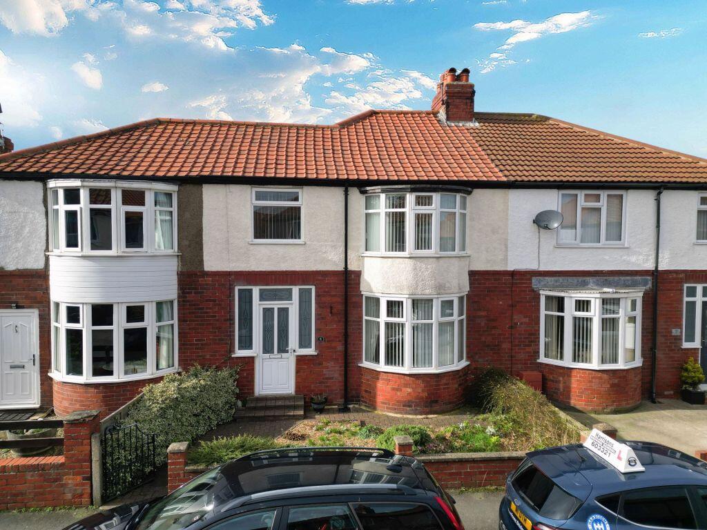 Main image of property: 8 West Cliff Avenue, Whitby