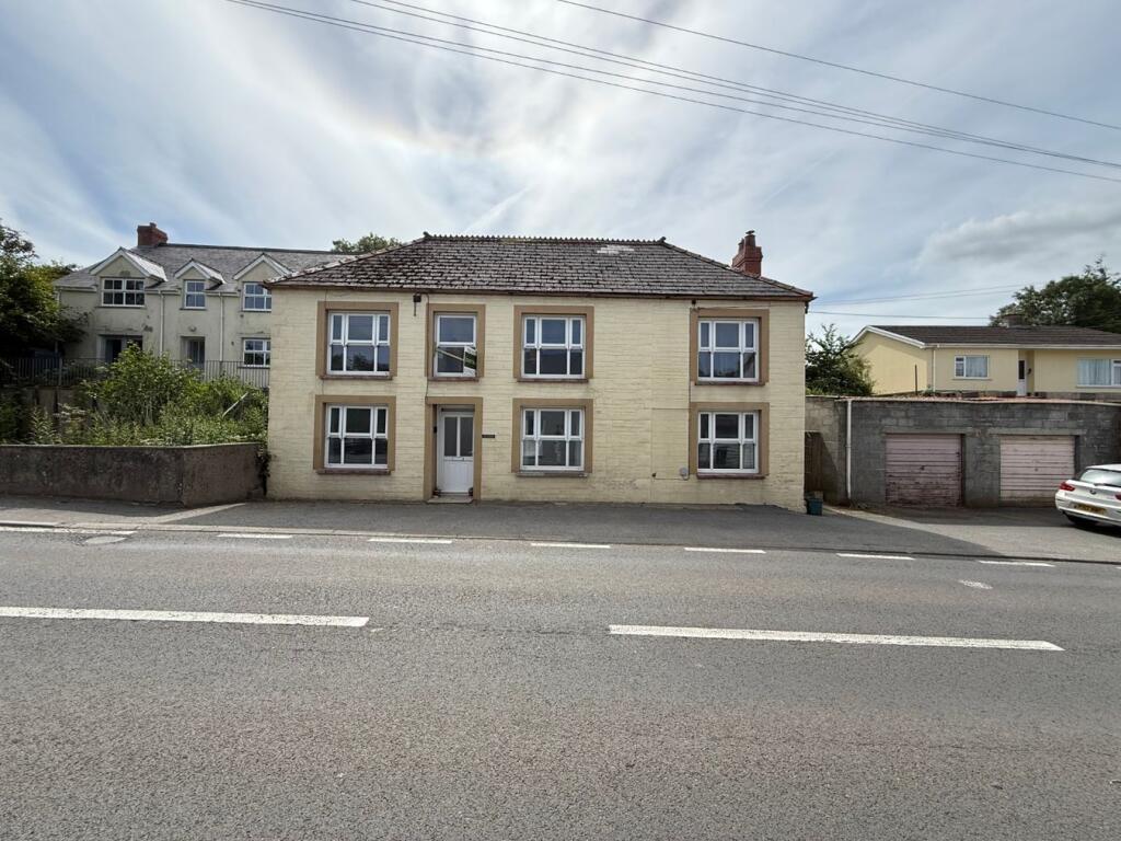 Main image of property: Eglwyswrw, Crymych, SA41