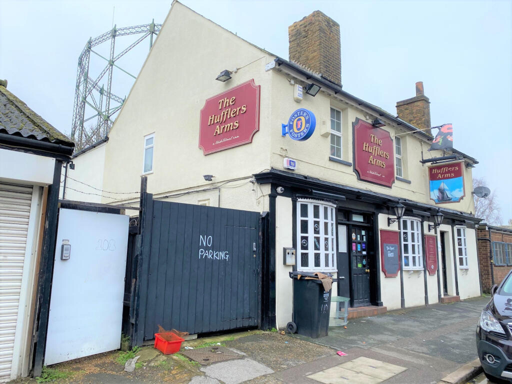 Main image of property: Hythe Street, Room 2 Dartford, Kent DA1 1BN