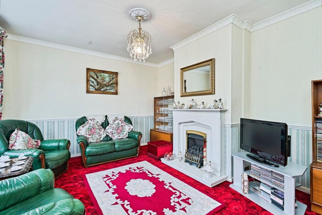 House in Walsall, High Heath - View 5