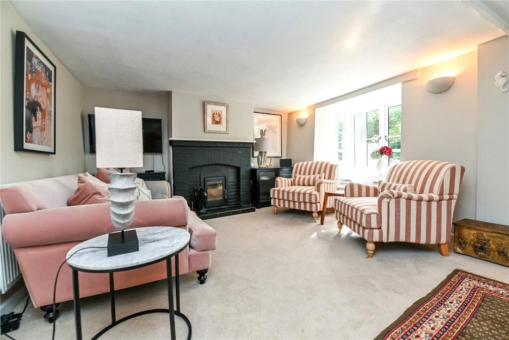 House in New Forest, New Milton - More