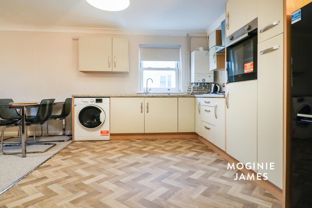 Main image of property: Cwrt Soffia, Cathedral Road, Caerdydd, CF11