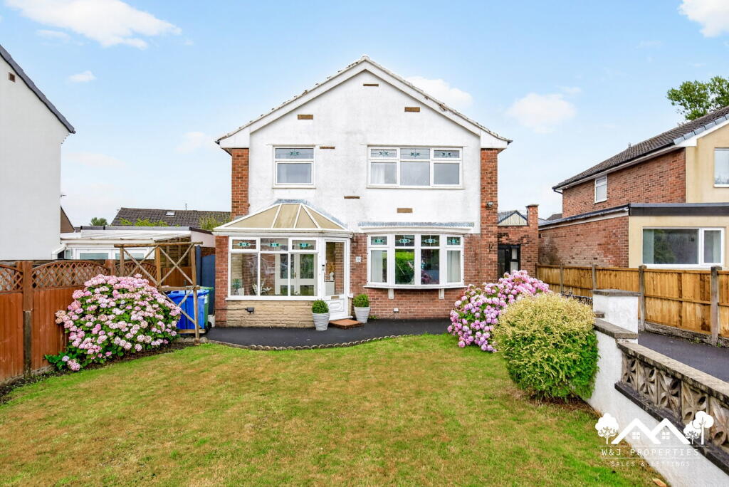 Main image of property: Cedar Close, Rishton, Blackburn, BB1 4HJ