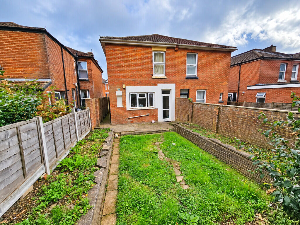 House in Southampton - View 5