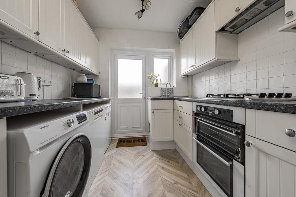 Clyfford Road, Ruislip photo 3