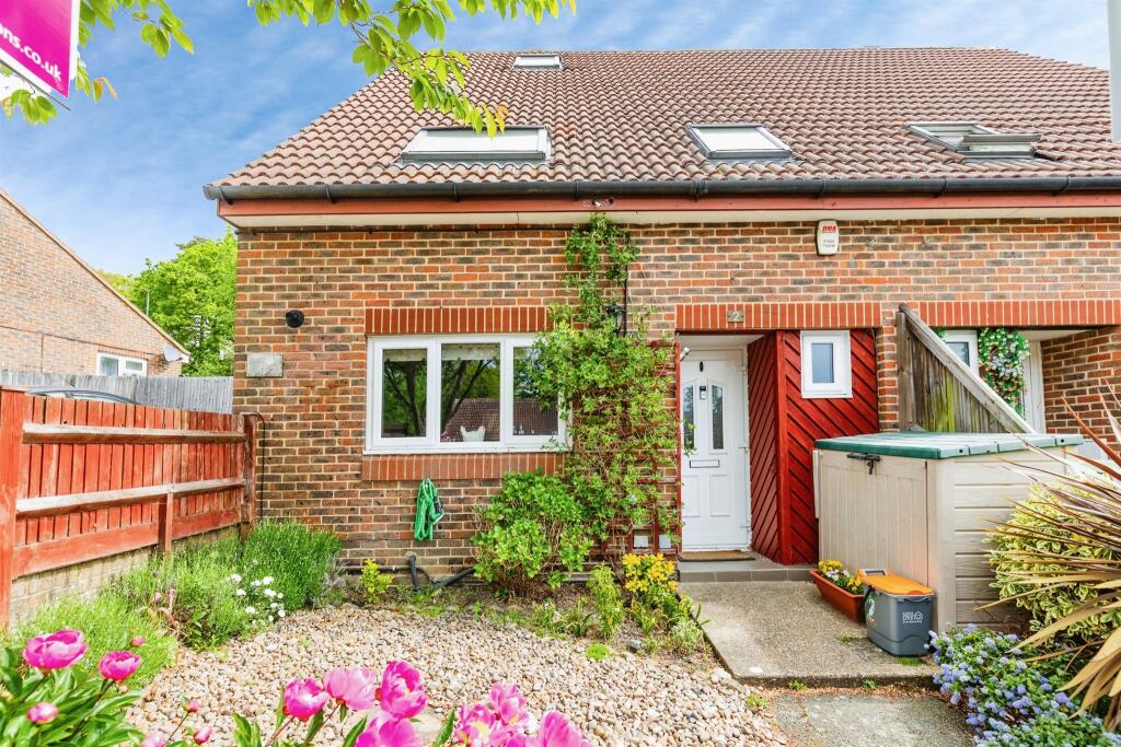 Main image of property: Thomas Brassey Close, St. Leonards-On-Sea