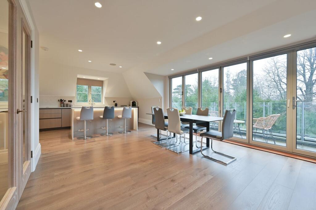 Apartment in Watford - More