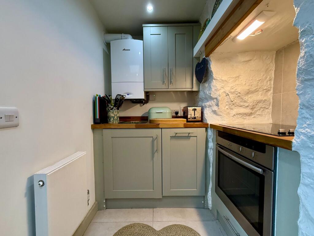3 Love Lane, Dolgellau, Gwynedd LL40 1RW photo 5