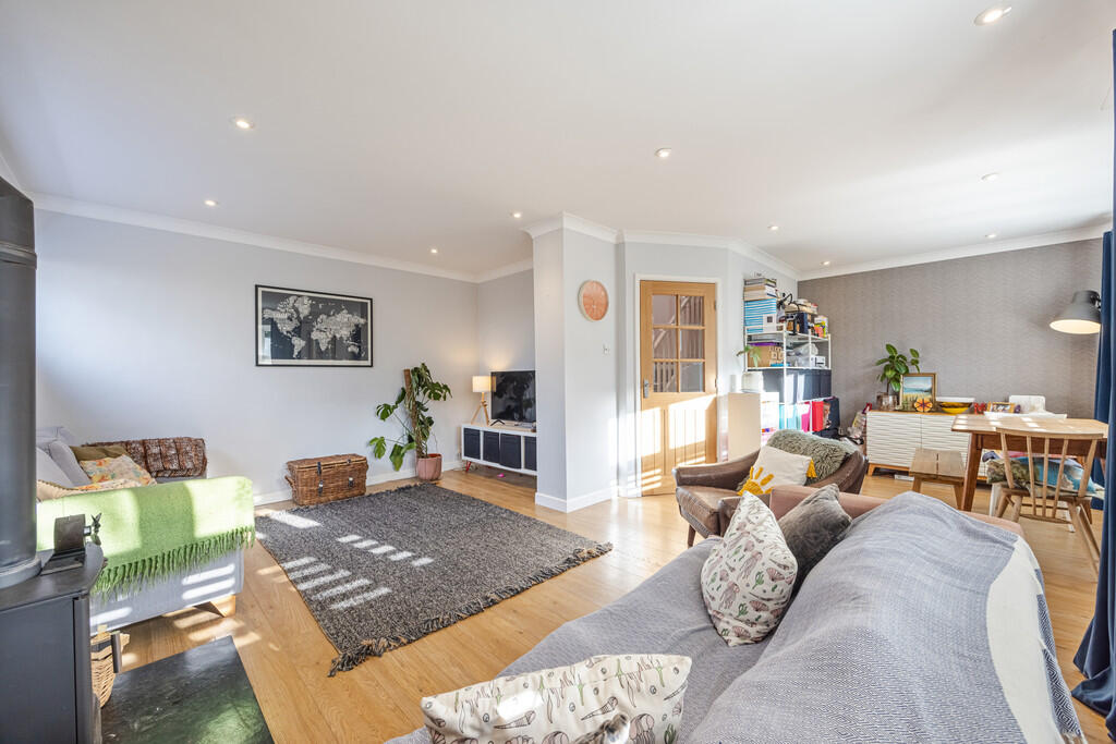 Underhill Crescent, Lympstone photo 4