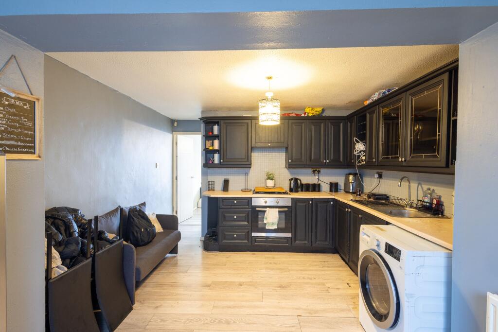 Additional image 3 of Arnford Close, Bradford