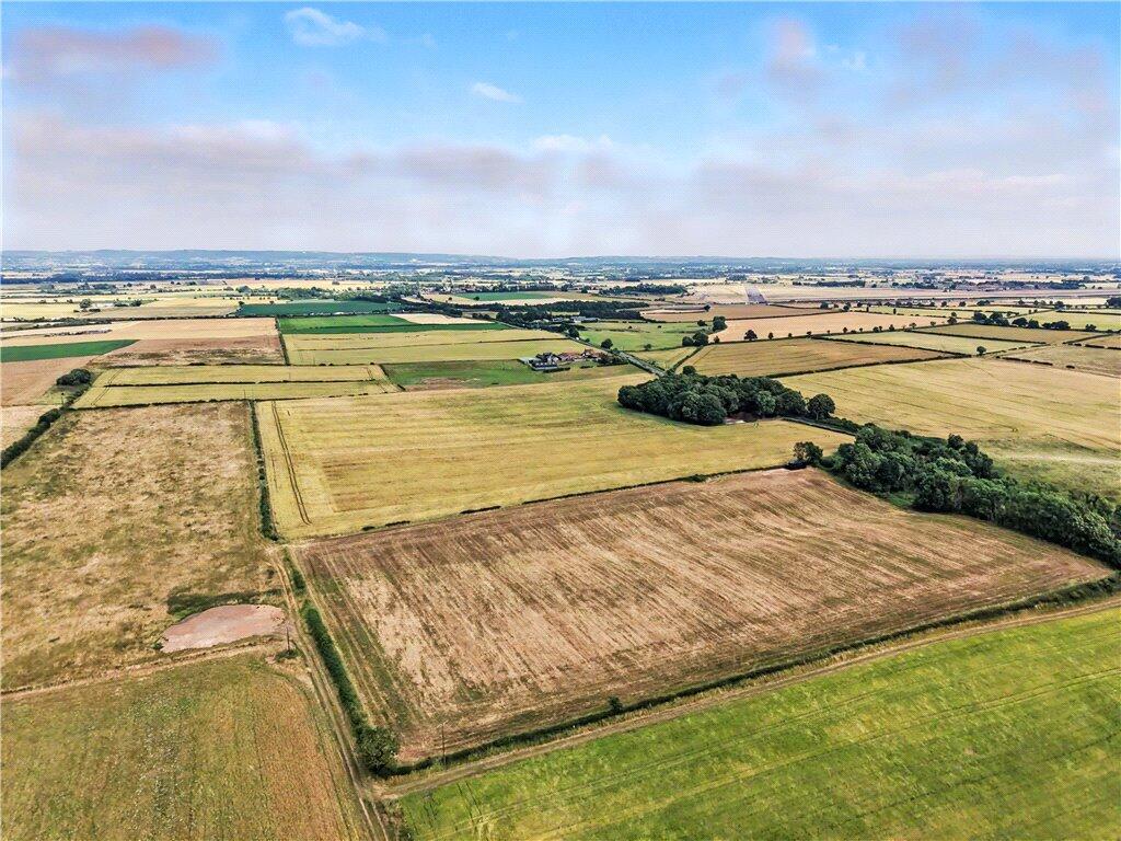 House in Harrogate, Copt Hewick - View 5